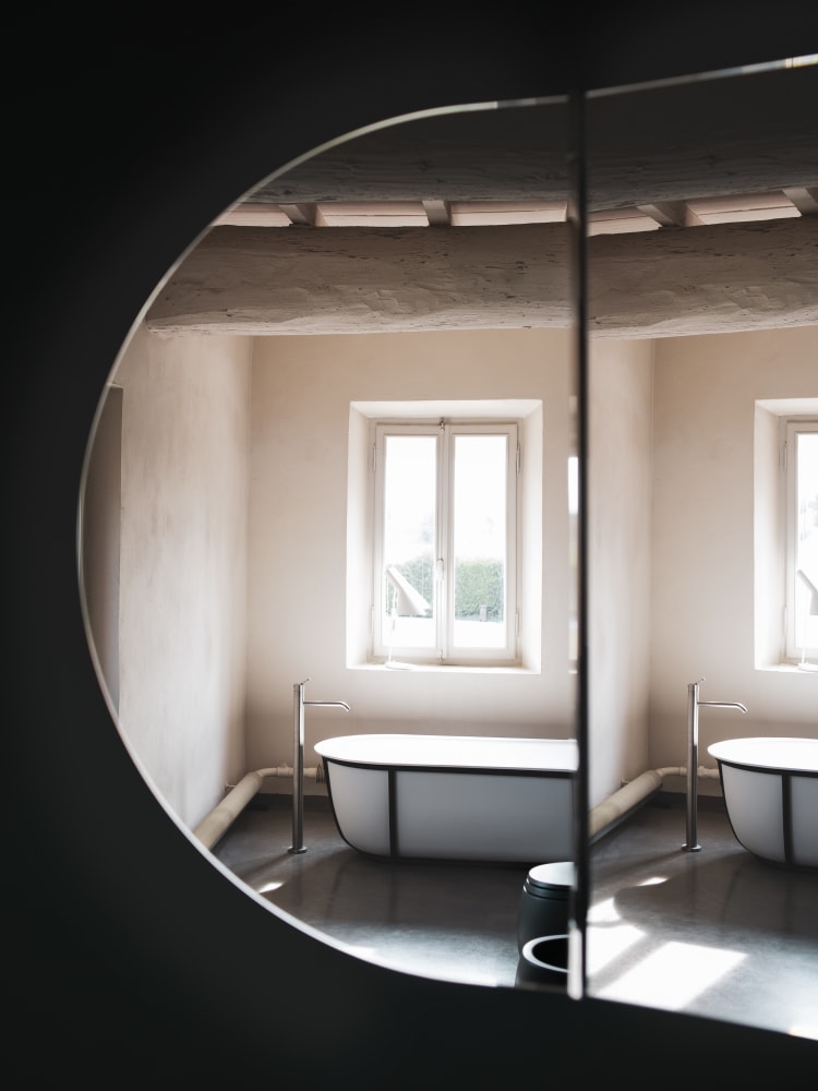 Narciso | Designer Mirrors | Agape Bathrooms